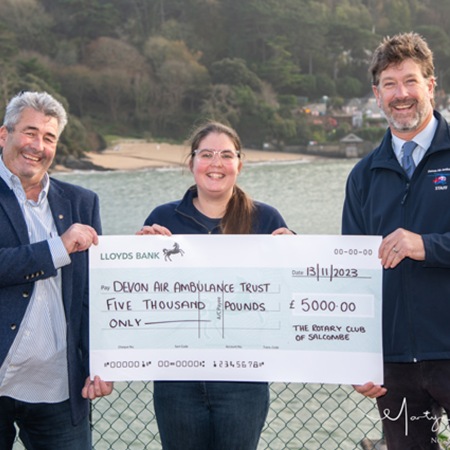 Salcombe Crabfest donation to Devon Air Ambulance